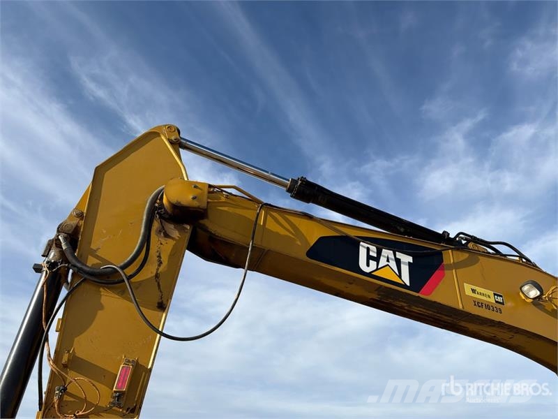 CAT 323F L Tracked Excavator حفارات زحافة