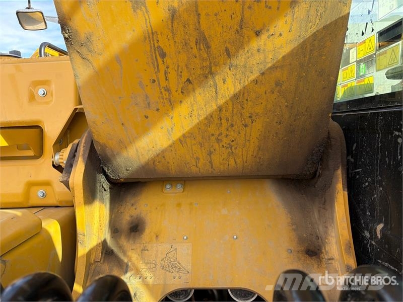 CAT 323F L Tracked Excavator حفارات زحافة
