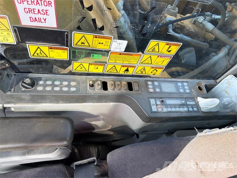 CAT 324 EL Tracked Excavator 대형 굴삭기 29톤 이상