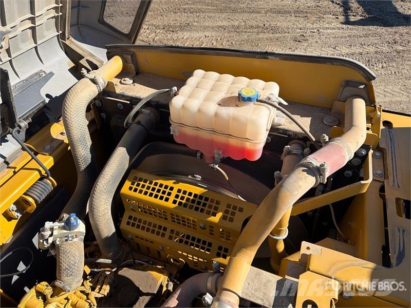 CAT 324 EL Tracked Excavator Bagri goseničarji