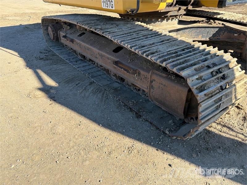 CAT 324 EL Tracked Excavator Bagri goseničarji