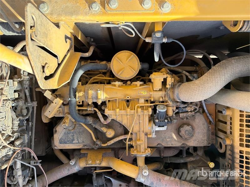 CAT 324 EL Tracked Excavator 대형 굴삭기 29톤 이상
