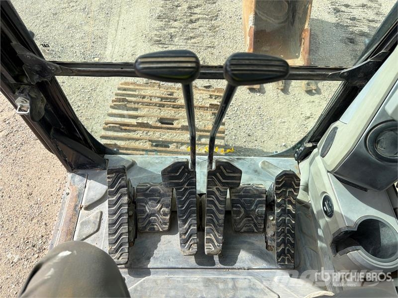CAT 324E L Tracked Excavator 대형 굴삭기 29톤 이상