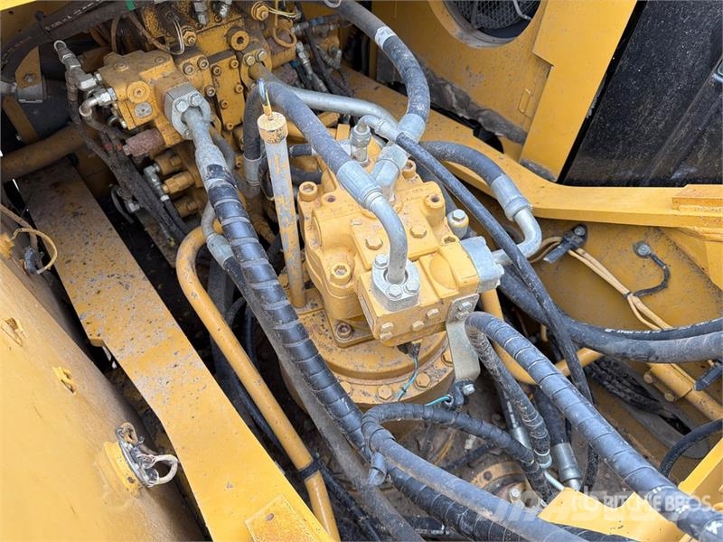 CAT 324E L Tracked Excavator 대형 굴삭기 29톤 이상
