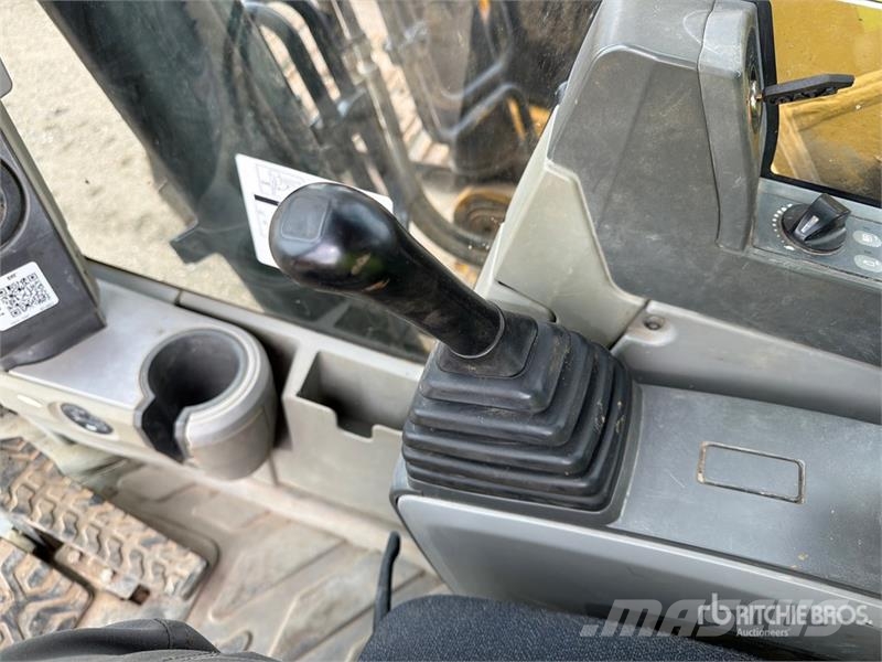 CAT 324E L Tracked Excavator 대형 굴삭기 29톤 이상