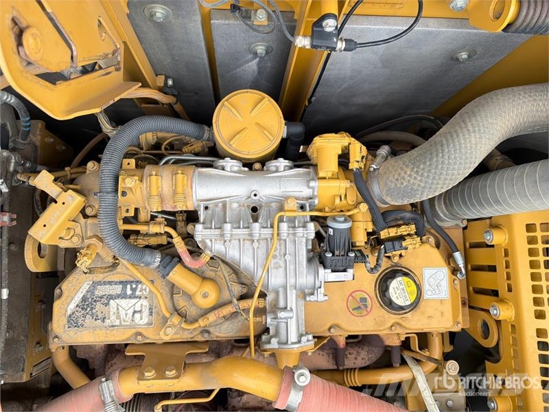 CAT 324E L Tracked Excavator 대형 굴삭기 29톤 이상