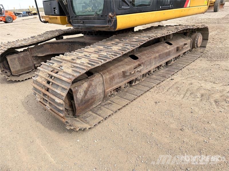 CAT 324E L Tracked Excavator 대형 굴삭기 29톤 이상