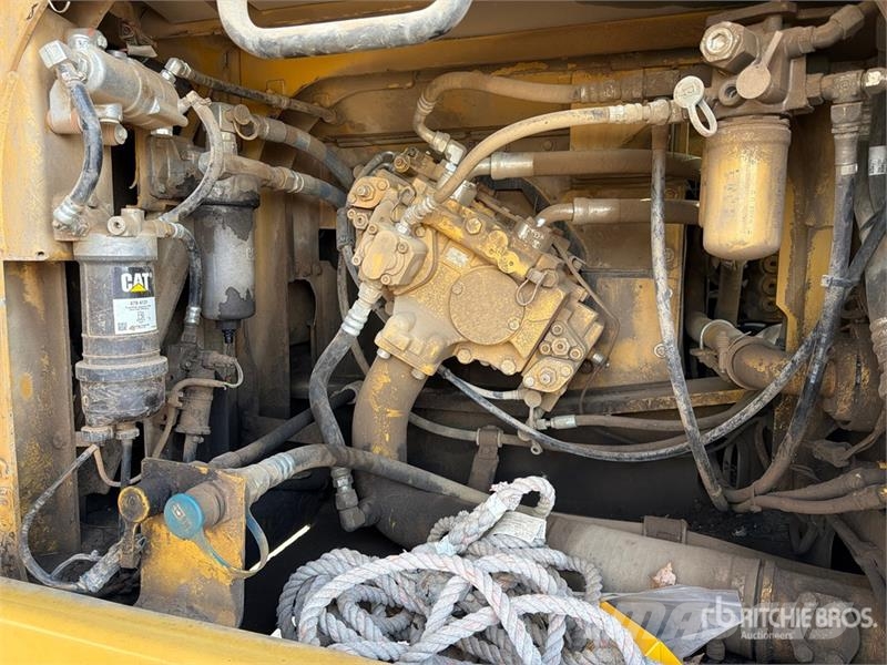 CAT 324E L Tracked Excavator Гусеничные экскаваторы