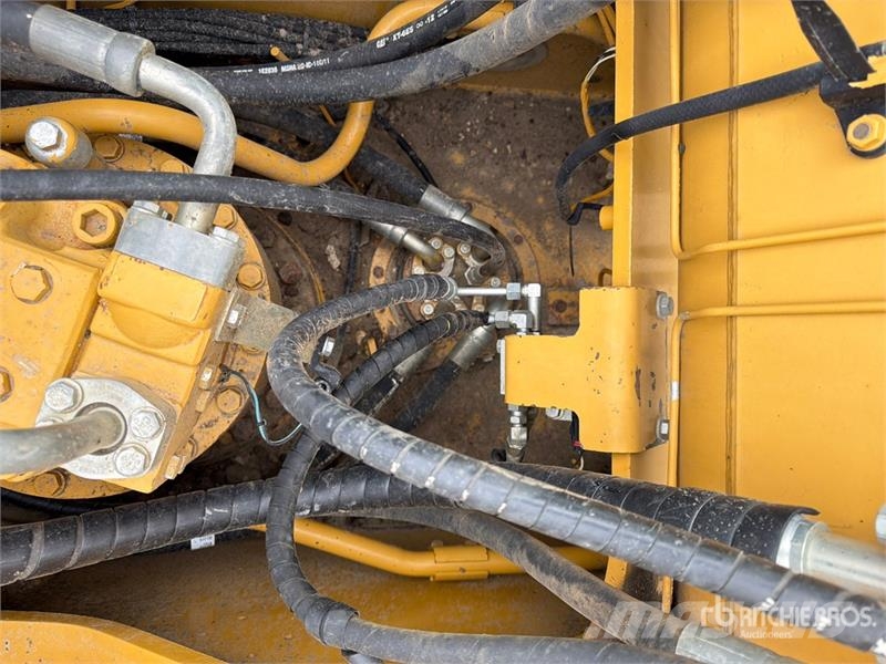 CAT 324E L Tracked Excavator 대형 굴삭기 29톤 이상