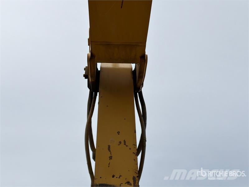 CAT 324E L Tracked Excavator 대형 굴삭기 29톤 이상