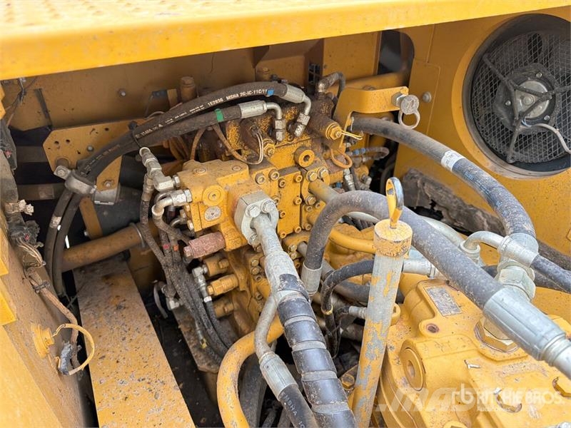 CAT 324E L Tracked Excavator 대형 굴삭기 29톤 이상