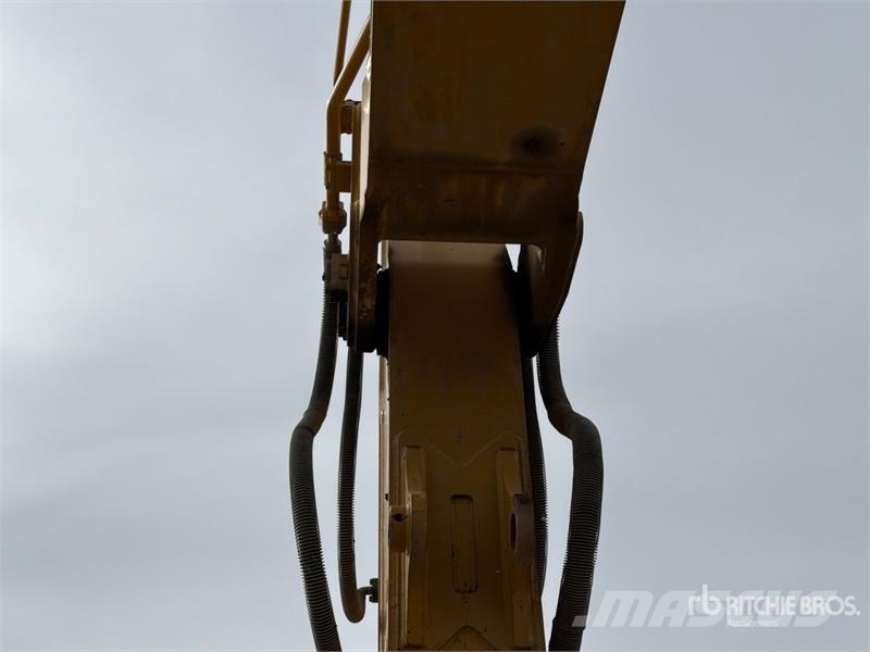 CAT 324E L Tracked Excavator 대형 굴삭기 29톤 이상