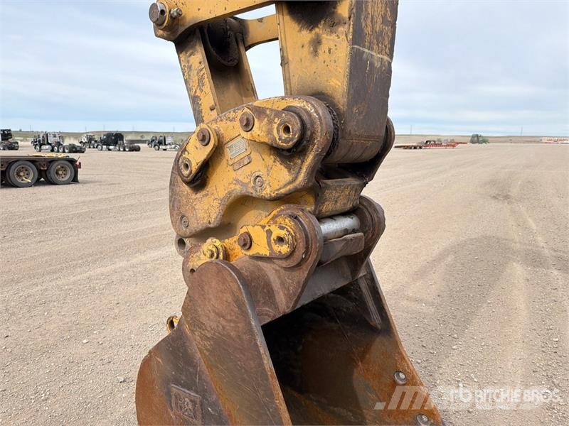 CAT 324E L Tracked Excavator 대형 굴삭기 29톤 이상