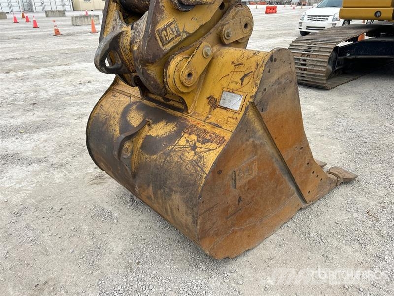 CAT 326 Tracked Excavator Koparki gąsienicowe
