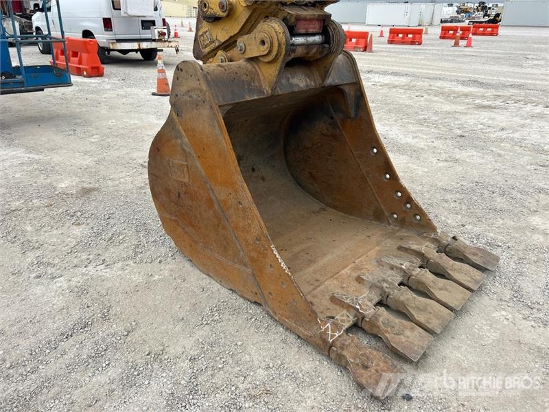 CAT 326 Tracked Excavator Koparki gąsienicowe