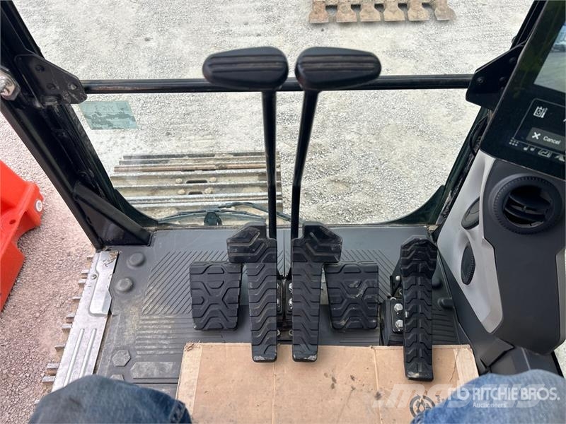 CAT 326 Tracked Excavator Koparki gąsienicowe