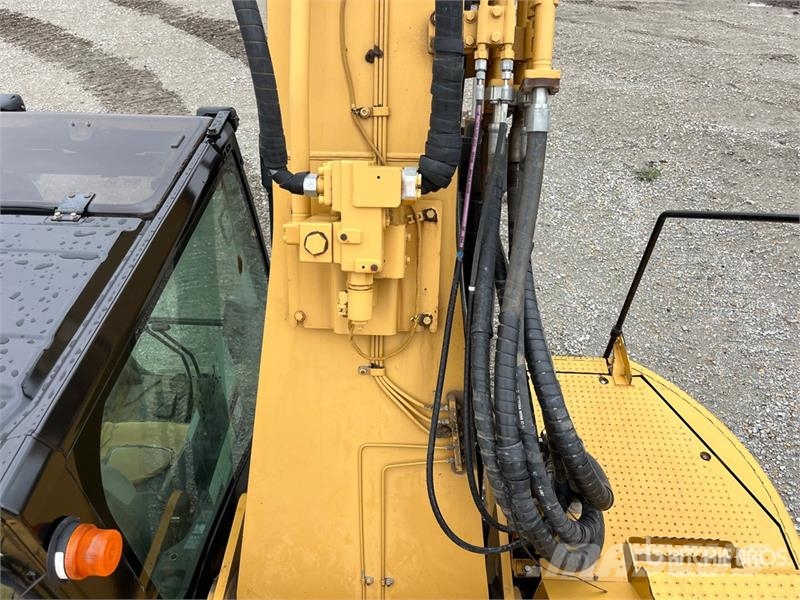 CAT 328DL CR Tracked Excavator Rupsgraafmachines