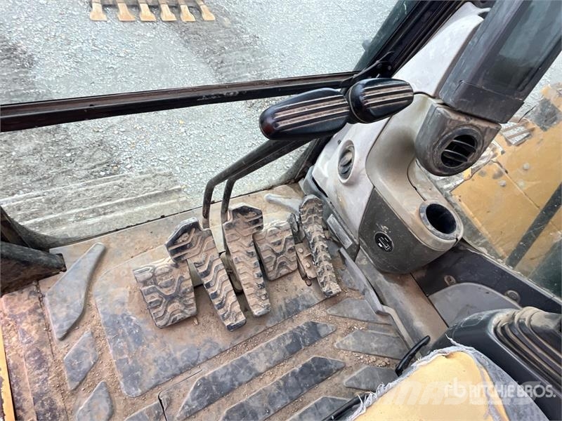 CAT 328DL CR Tracked Excavator Rupsgraafmachines