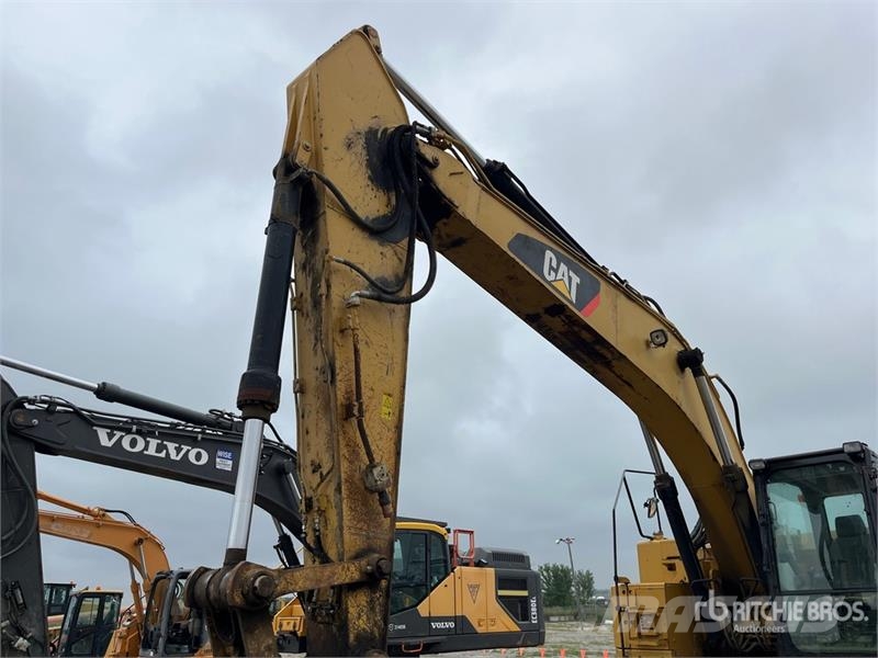 CAT 328DL CR Tracked Excavator Rupsgraafmachines