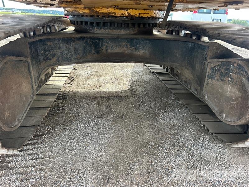CAT 330C L Tracked Excavator Crawler excavators