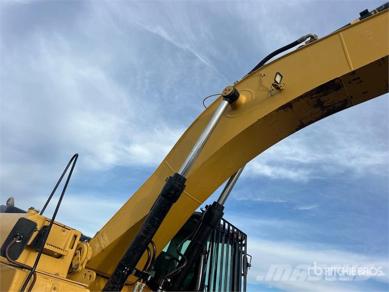 CAT 330C L Tracked Excavator Crawler excavators