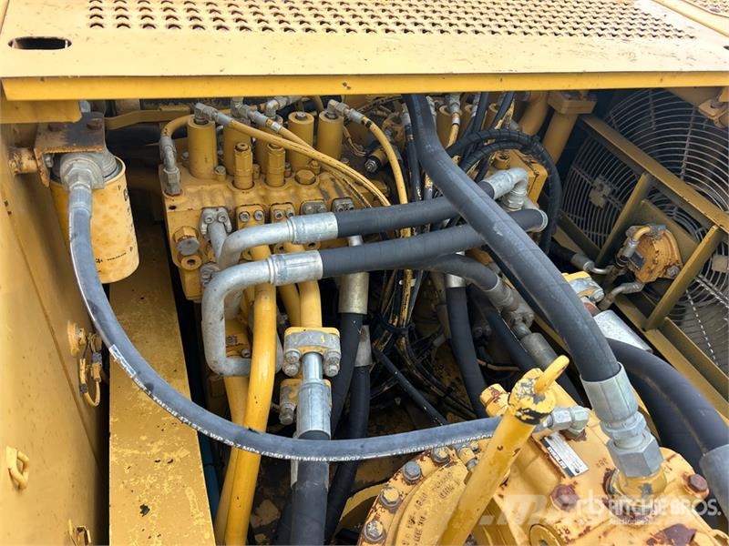 CAT 330C L Tracked Excavator Crawler excavators