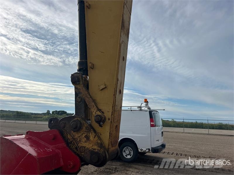 CAT 330C L Tracked Excavator Crawler excavators