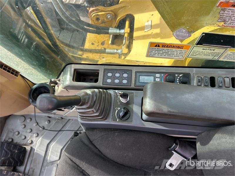 CAT 330C L Tracked Excavator Crawler excavators