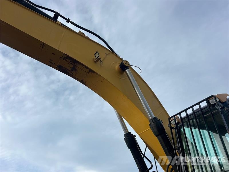 CAT 330C L Tracked Excavator Crawler excavators