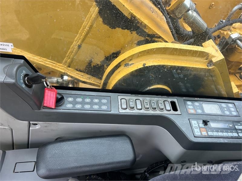 CAT 336F L Tracked Excavator Escavatori cingolati