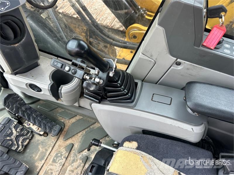 CAT 336F L Tracked Excavator Escavatori cingolati