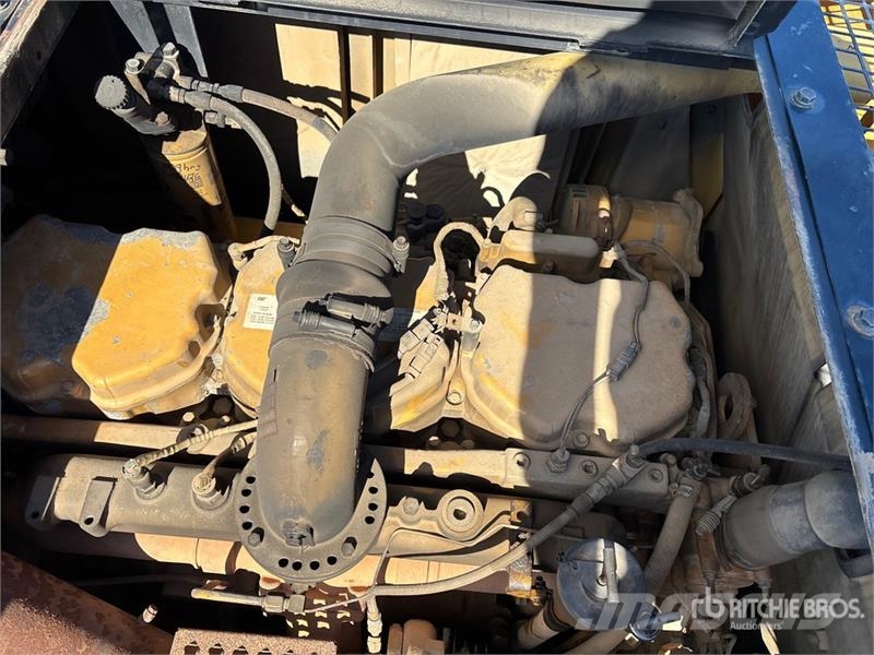 CAT 345B II Tracked Excavator حفارات زحافة