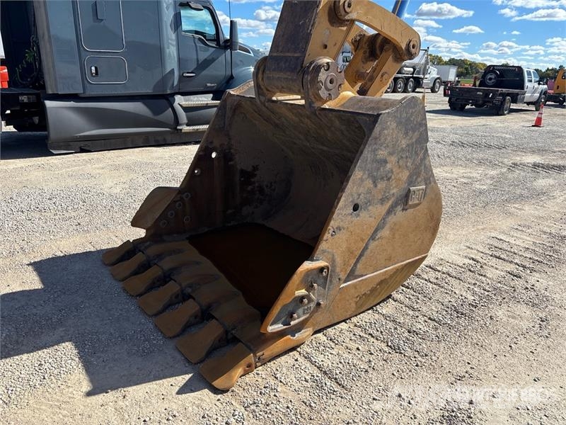 CAT 345B II Tracked Excavator حفارات زحافة