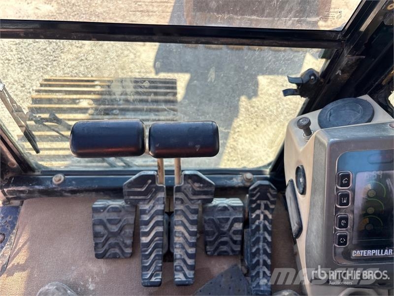 CAT 345B II Tracked Excavator حفارات زحافة