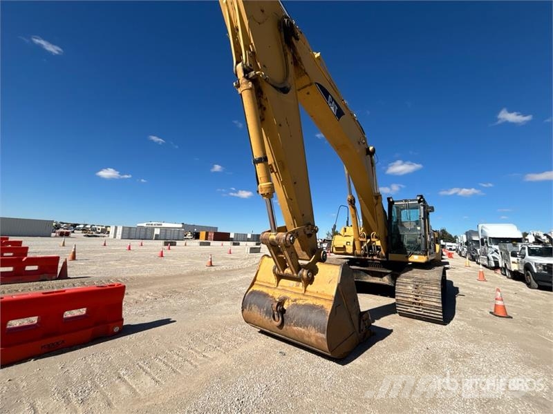 CAT 345B II Tracked Excavator حفارات زحافة