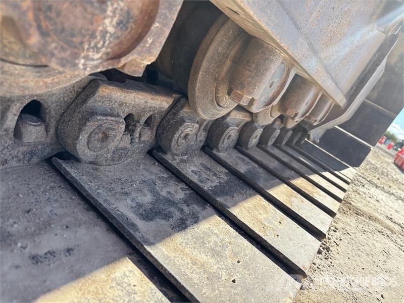 CAT 345B II Tracked Excavator حفارات زحافة
