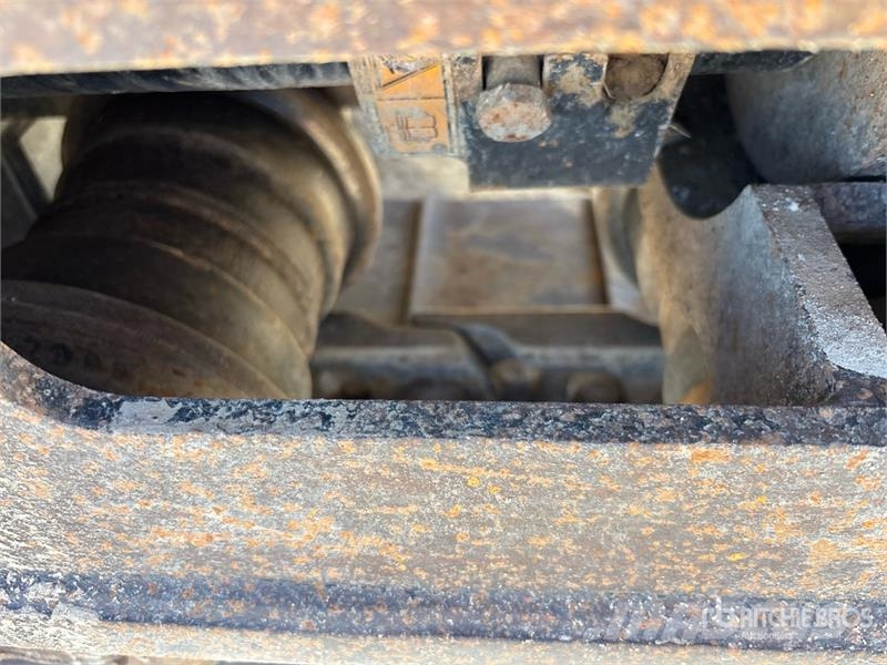 CAT 345B II Tracked Excavator حفارات زحافة