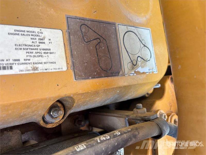 CAT 352F 大型油圧ショベル12t以上(パワーショベル・ユンボ)