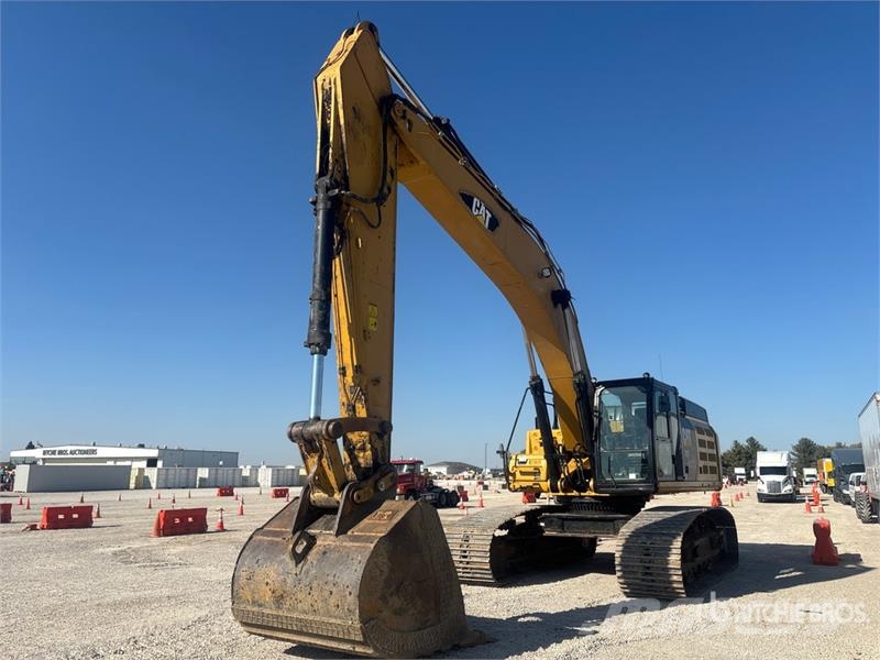 CAT 352F L VG Tracked Excavator Raupenbagger