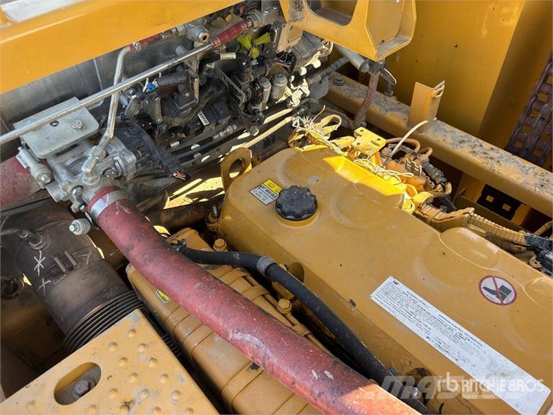 CAT 352F L VG Tracked Excavator Raupenbagger