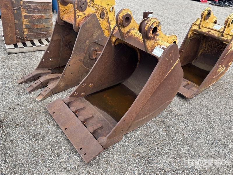 CAT 36 in .81 cyd Digging Excavator Bucket - Fits Cat Kašike / Korpe