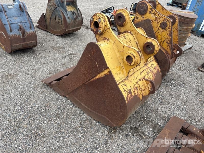 CAT 36 in .81 cyd Digging Excavator Bucket - Fits Cat Kašike / Korpe