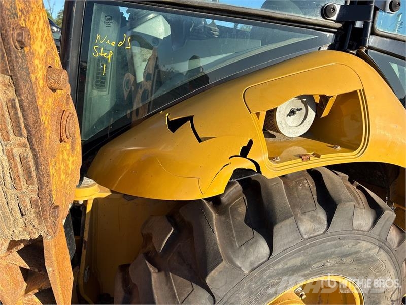 CAT 420E Retroescavadeiras