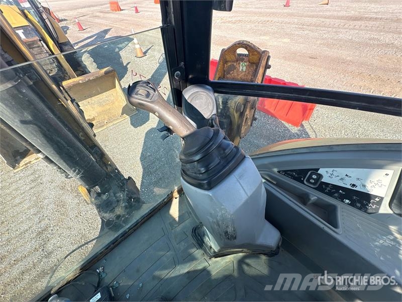 CAT 420F Backhoe loaders