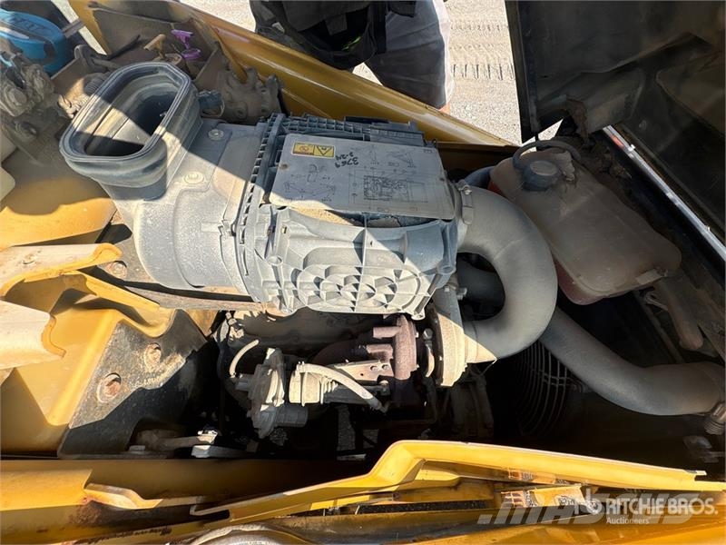 CAT 420F Backhoe loaders