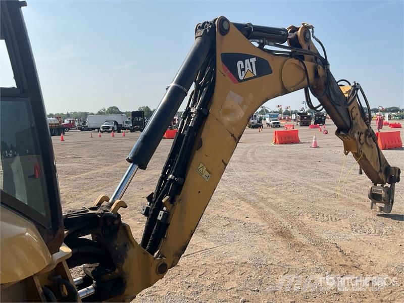 CAT 420F Backhoe loaders