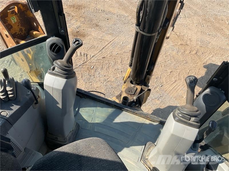 CAT 420F Backhoe loaders