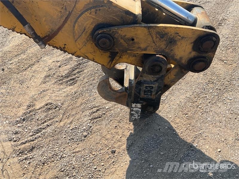 CAT 420F Backhoe loaders