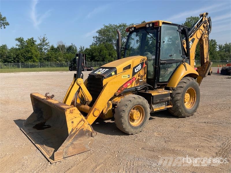 CAT 420F Backhoe loaders