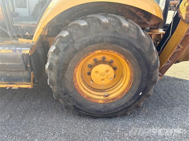 CAT 420F Backhoe loaders